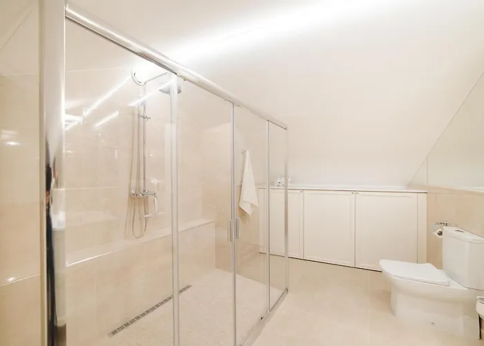 Апартаменты Luxury Medieval 2 Storey With Antique Furniture In Old Town